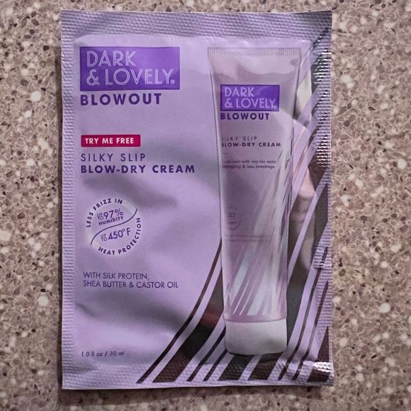🌺🦋$Free ~ DARK & LOVELY BLOWOUT ~ Silky Slip Blow - Dry Cream ~ Sample - Picture 1 of 3